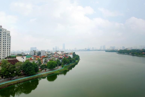 *Amazing Lake View Upgraded Luxury 03 Bedroom Apartment Rental in Xuan Dieu street, Tay Ho*