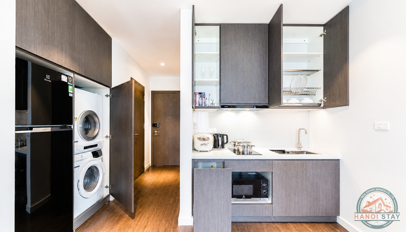 AMAZING NEW APARTMENT RENTAL NEAR CIPUTRA AREA, TAY HO DISTRICT 1