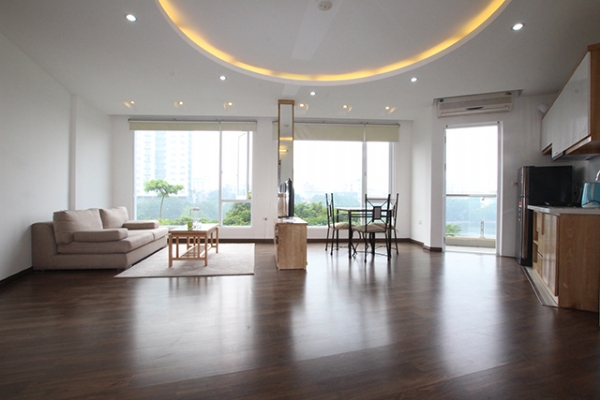 *Beautiful Ideal Lake View Apartment for rent in Truc Bach, Ba Dinh, CENTRAL LOCATION*