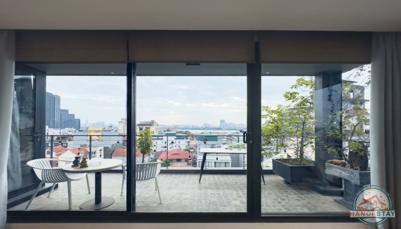 BEAUTIFUL Penthouse 3 Br Apartment for rent in To Ngoc Van, Tay Ho 3