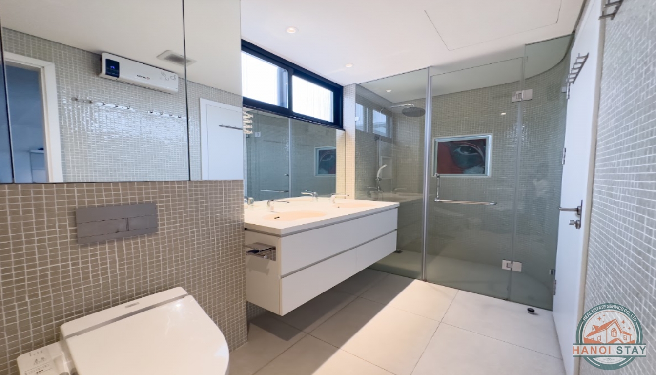 BEAUTIFUL Penthouse 3 Br Apartment for rent in To Ngoc Van, Tay Ho 10