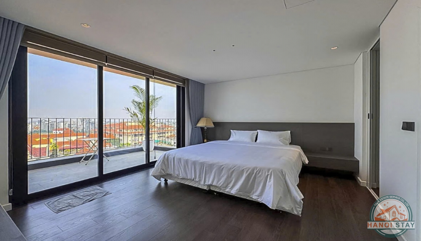BEAUTIFUL Penthouse 3 Br Apartment for rent in To Ngoc Van, Tay Ho 26