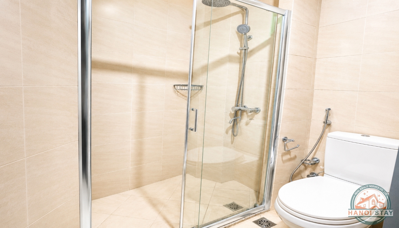 Bright & Modern one bedroom apartment for rent in Doi Can Area, Ba Dinh 2