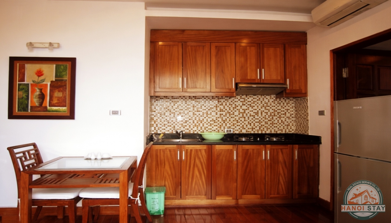 Bright & Modern One Bedroom Apartment Rental in Truc Bach Area, Ba Dinh 4