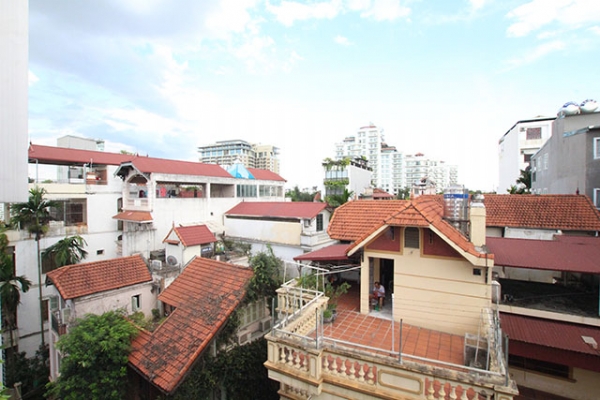 *Bright & Open View 2 Bedroom Flat for rent in Dang Thai Mai Street, Tay Ho*