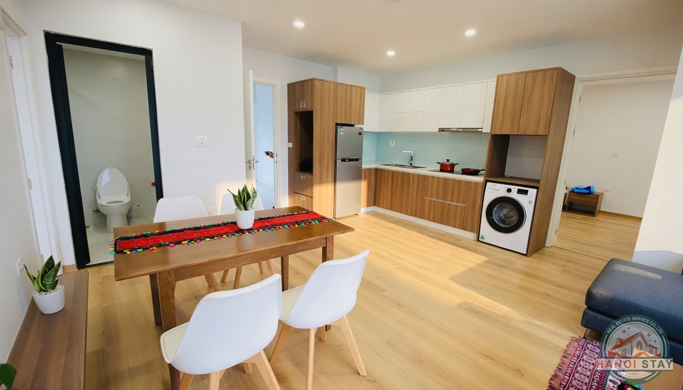 Bright, Spacious & Modern 02 BR Apartment Rental in Doi Can str, Ba Dinh 2