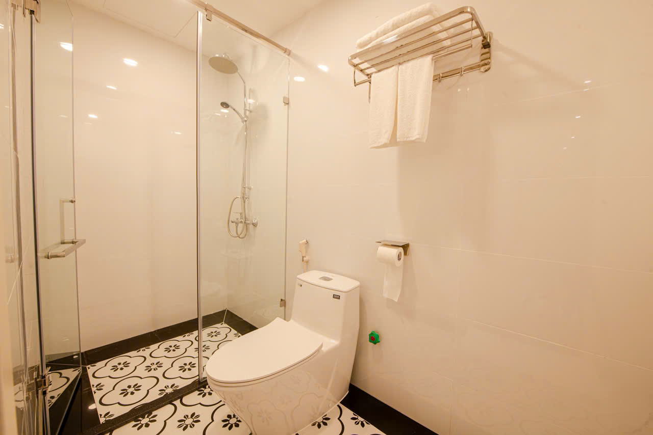 Cheap Property Rental Near Thong Nhat Park, Dong Da 3