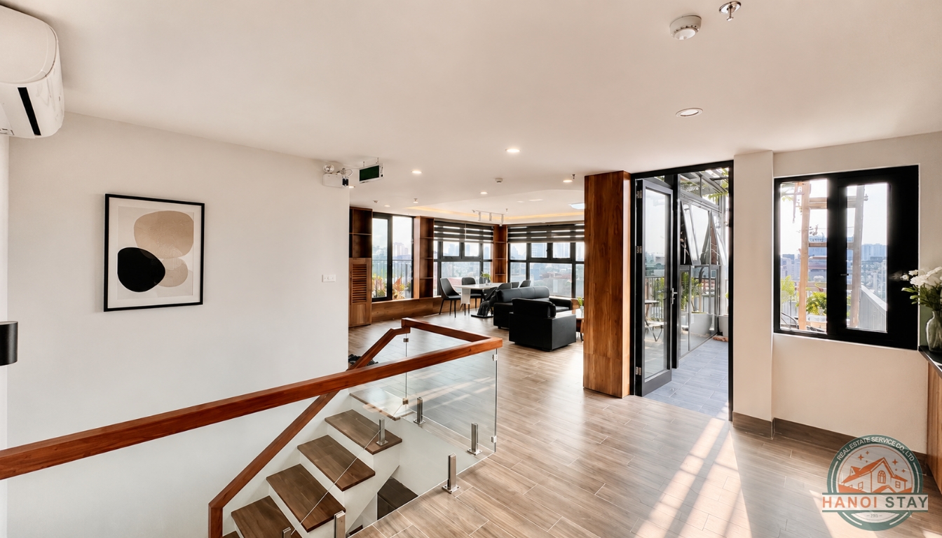 Elegant 3BR Apartment with Balcony & Terrace in Long Bien, Good Price 1