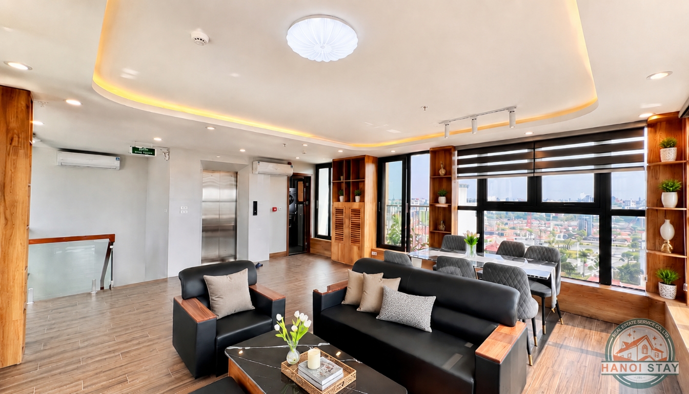 Elegant 3BR Apartment with Balcony & Terrace in Long Bien, Good Price 7