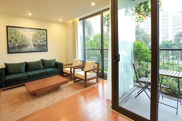 *Great Location & Best Value 02 Bedroom Apartment Rental in Dang Thai Mai street, Tay Ho*