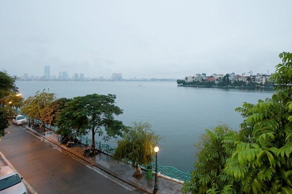 *Great Views, Great Location & Furnished 02 Bedroom Apartment in Quang an str, Tay Ho*