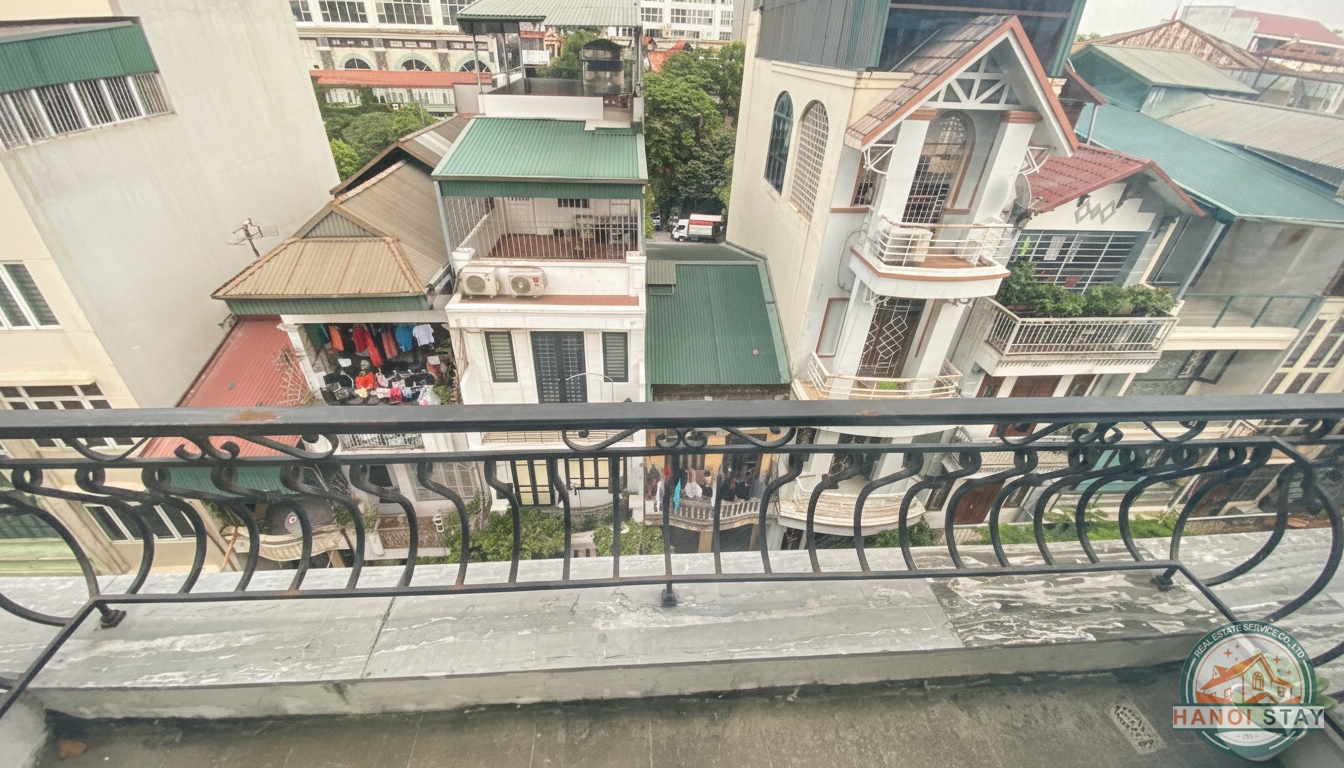 Elegant 2-Bedroom, 2-Bathroom Apartment for Rent in Han Thuyen Pham Dinh Ho Hai Ba Trưng District, Hanoi 4