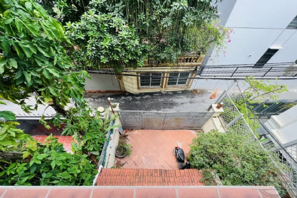 💥 RARE FIND: SPACIOUS 4-BED TOWNHOUSE ON DANG THAI MAI - TAY HO 13