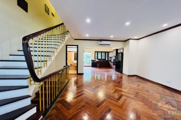 💥 RARE FIND: SPACIOUS 4-BED TOWNHOUSE ON DANG THAI MAI - TAY HO 8