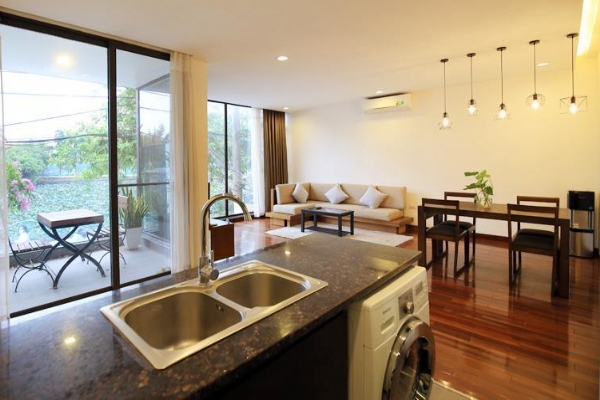 *Lake View 02 Bedroom Flat for rent in Quang Khanh street, Tay Ho, Good Discount for COVID Time*