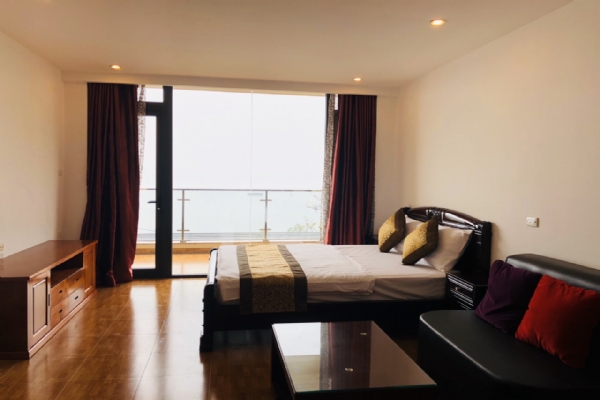 *Lake View Apartment Rental in Yen Hoa street, Tay Ho, Good Price*