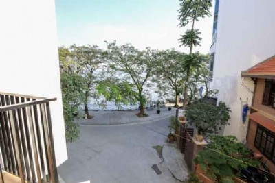 Large 3BR Apartment Direct Lake view in Quang An Area, Center of Tay Ho