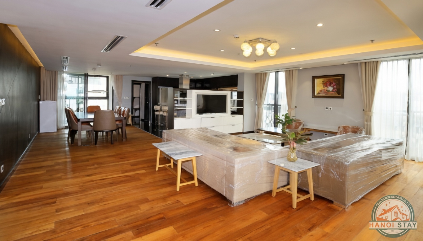 Luxury 3-Bedroom Apartment in the Heart of Hoan Kiem 1
