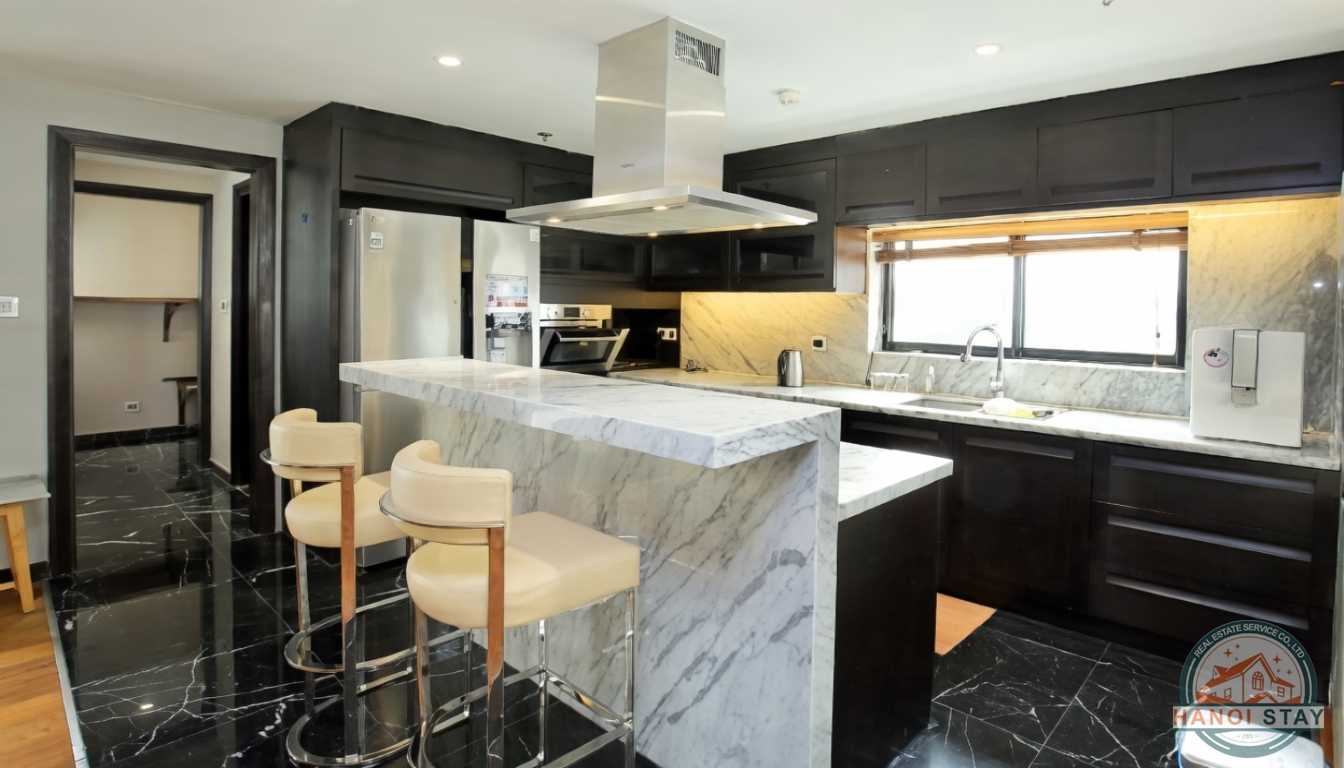 Luxury 3-Bedroom Apartment in the Heart of Hoan Kiem 33