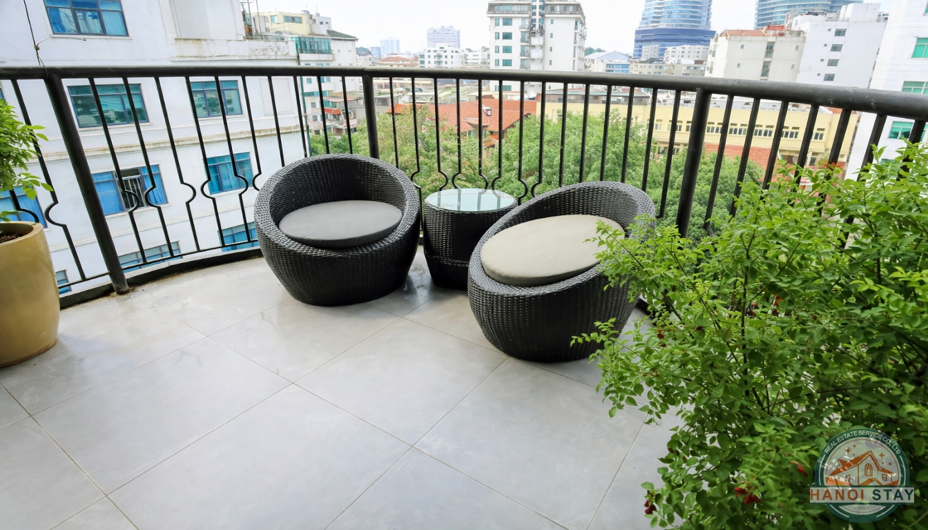 Luxury 3-Bedroom Apartment in the Heart of Hoan Kiem 12