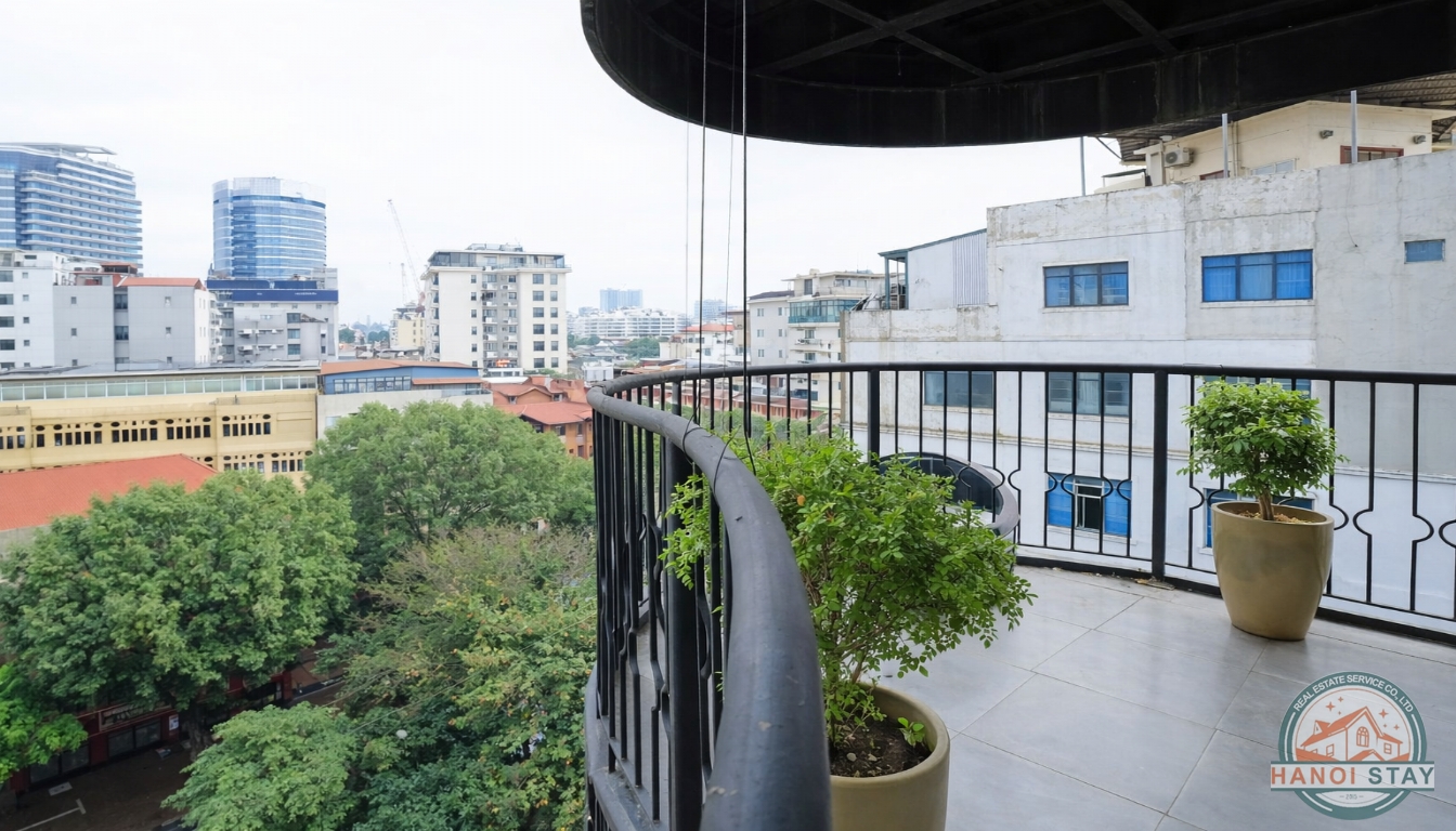 Luxury 3-Bedroom Apartment in the Heart of Hoan Kiem 13