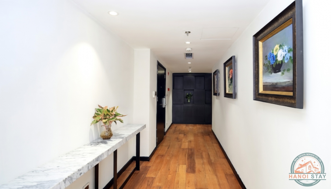 Luxury 3-Bedroom Apartment in the Heart of Hoan Kiem 26