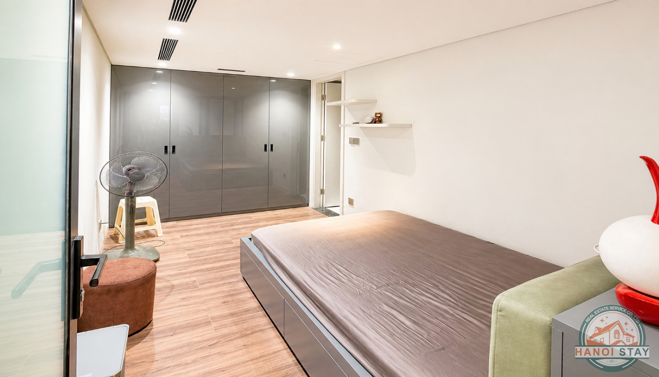 LUXURY DUPLEX 02 BR APARTMENT FOR RENT IN LONG BIEN, NOT FAR FROM VINHOMES RIVERSIDE 10