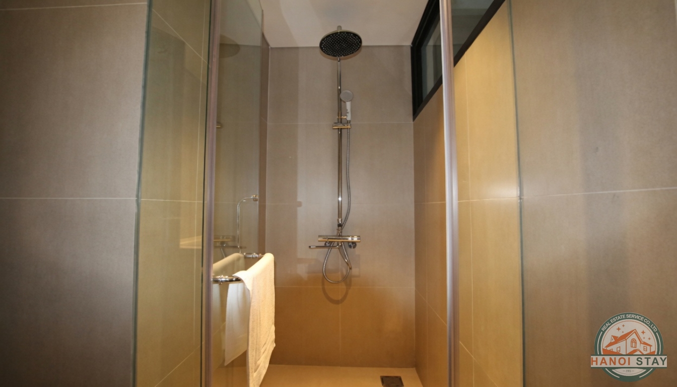 Modern Two bedroom Apartment Rental in Xuan Dieu, Center of Tay Ho 11