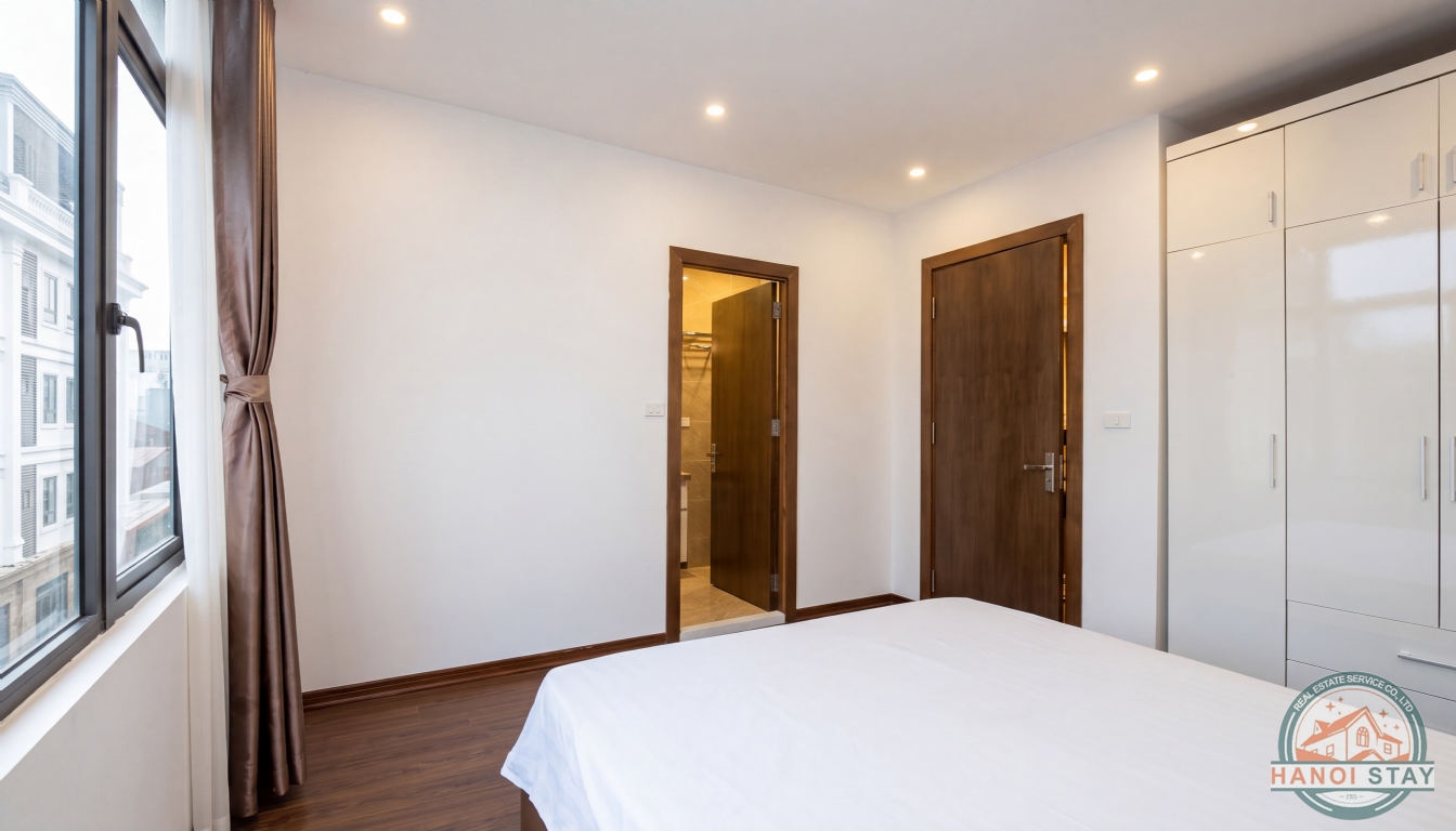 Nice & Big Balcony 1BR Apartment for Rent near Lotte Center, Ba Dinh 1