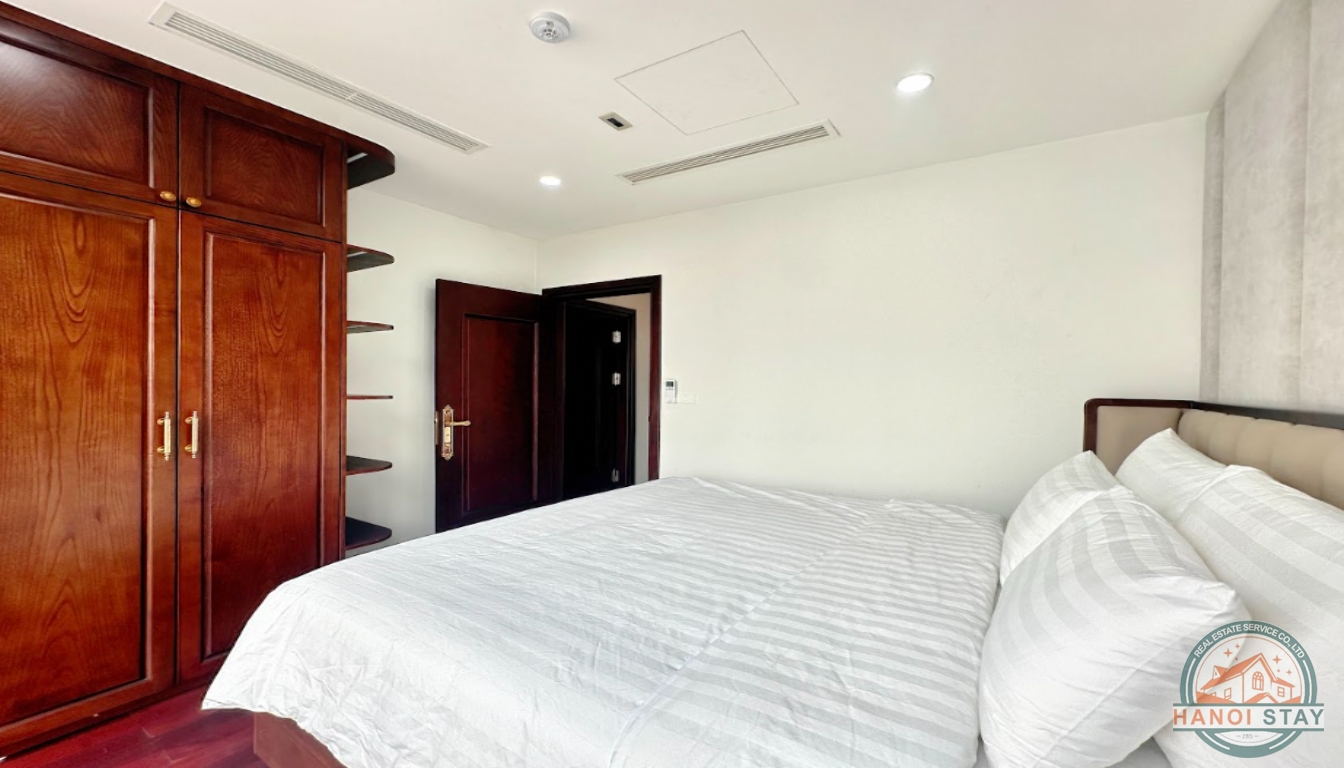 PENT HOUSE APARTMENT FOR RENT IN NHAT CHIEU AREA, TAY HO 11