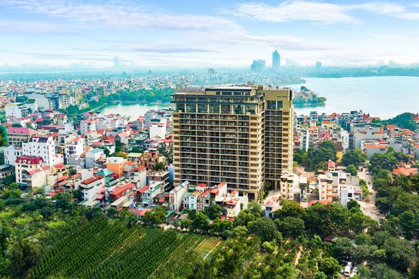 PENTHOUSE FOR RENT | 3 BEDROOMS | 411 SQM | LAKE VIEW | HANOI