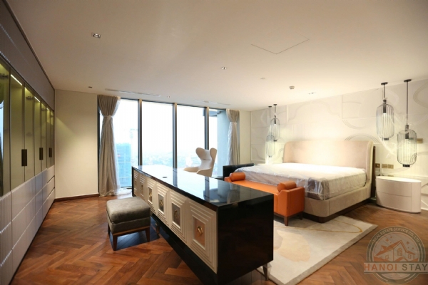 PENTHOUSE FOR RENT | 3 BEDROOMS | 411 SQM | LAKE VIEW | HANOI 11