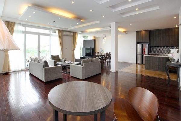 *Perfect West Lake View Four-bedroom apartment Rental in Quang Khanh Area*