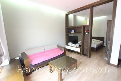 Rental Serviced apartment in Lieu Giai str, 35 sqm, wooden floor