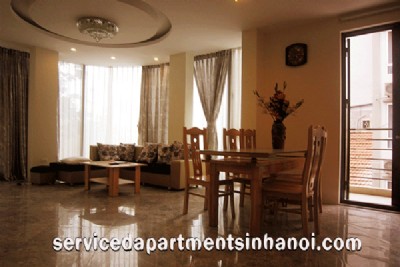 Rental two bedroom apartment in Truc Bach, full services, Reasonable price