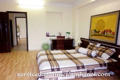 *Super Bright & Spacious Apartment for rent in Lang Ha Street, Dong Da*