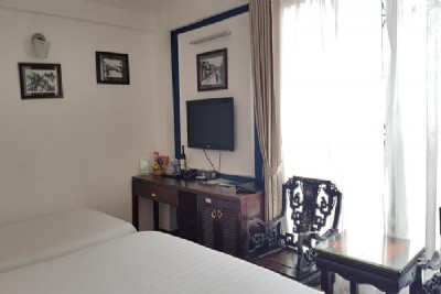*Central & Tranquil Two bedroom Apartment For Rent near Temple Of Literature Van Mieu*