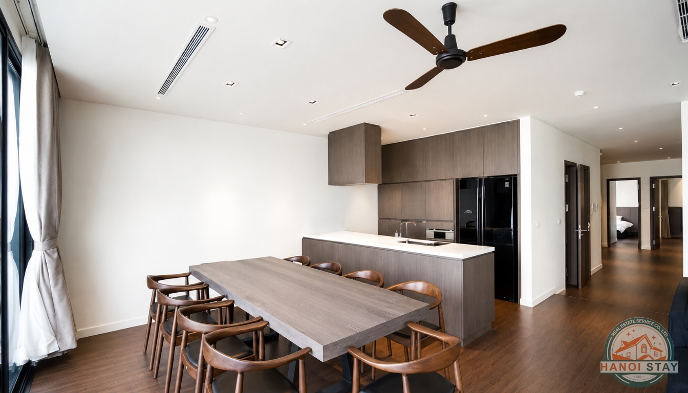 Spectacular 4 bedroom apartment located in Quang Khanh street★Panorama Lake View 5