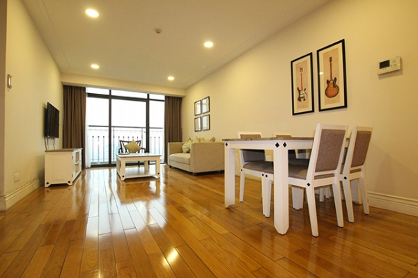 Brand new apartment for rent near Thien Quang lake and VinCom Tower