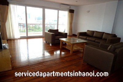 Stunning Two Bedroom Apartment for rent in Truc Bach area, Ba Dinh