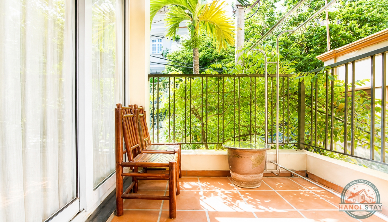 Stylish Apartment For Rent Near Trinh Cong Son str, Tay Ho 1
