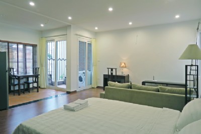 Very Nice Apartment For Rent in Nhat Chieu street, Tay Ho