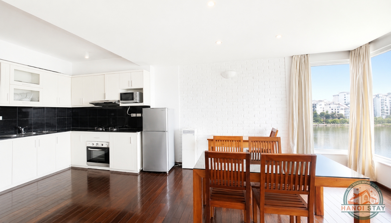 West Lake View: Reasonably Priced 02 Bedroom Apartment for rent Near Quang An Area, Tay Ho 1