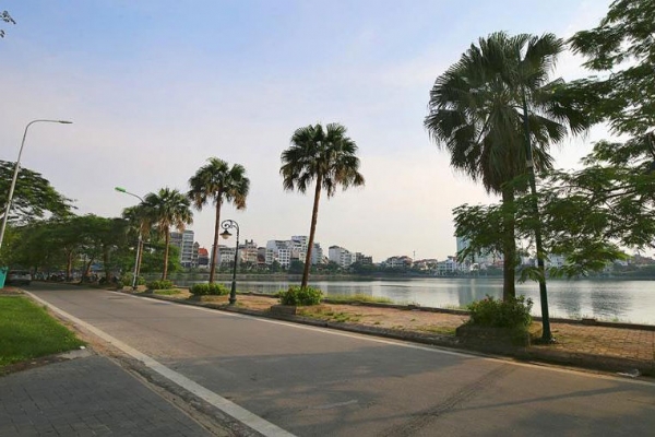 *WEST LAKE VIEW*2 BR APARTMENT RENTAL in Tu Hoa Street, TAY HO SPACIOUS & DUPPLEX  STYLE